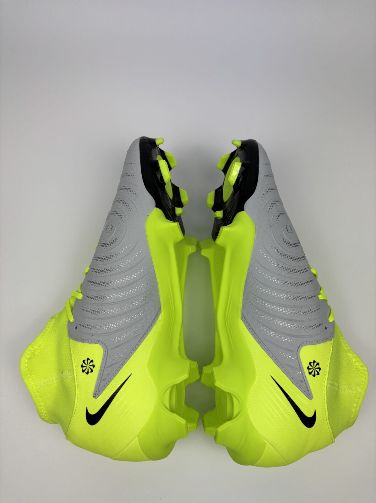 Nike Phantom Luna II Academy FG, 43 - 27.5cm - obrazek 3